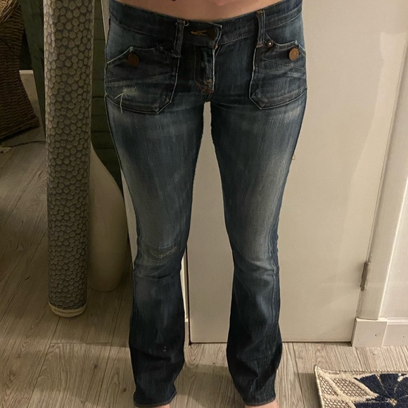 Rock & Republic Destruction Bootcut Jeans - Picture 1 of 6